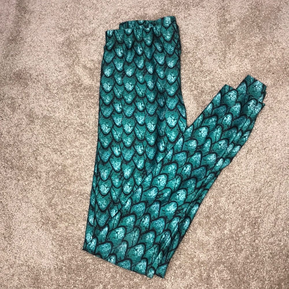 Mermaid Scale leggings *Great for mermaid costume*